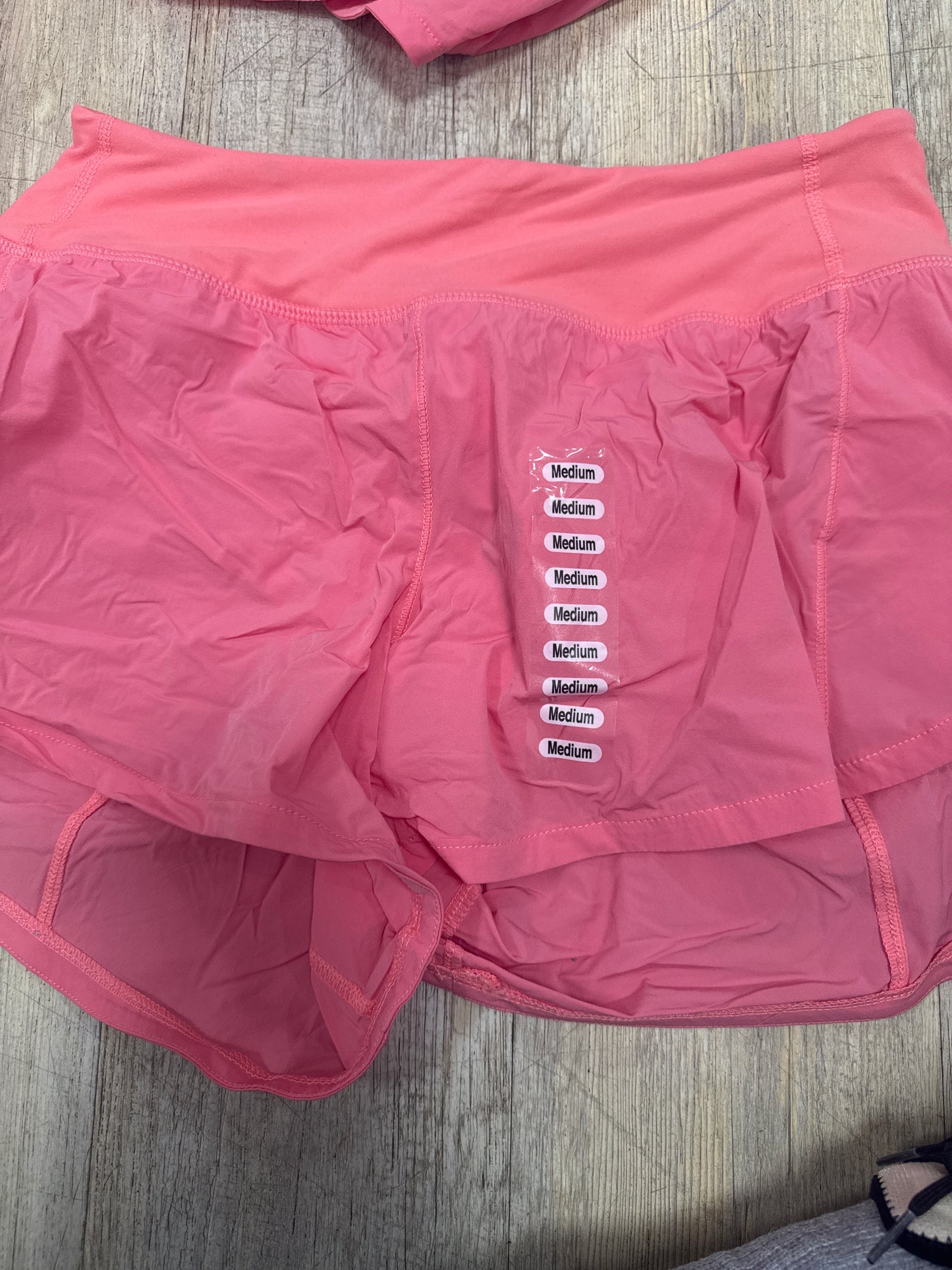 ACTIVE SHORTS - CORAL ROSE