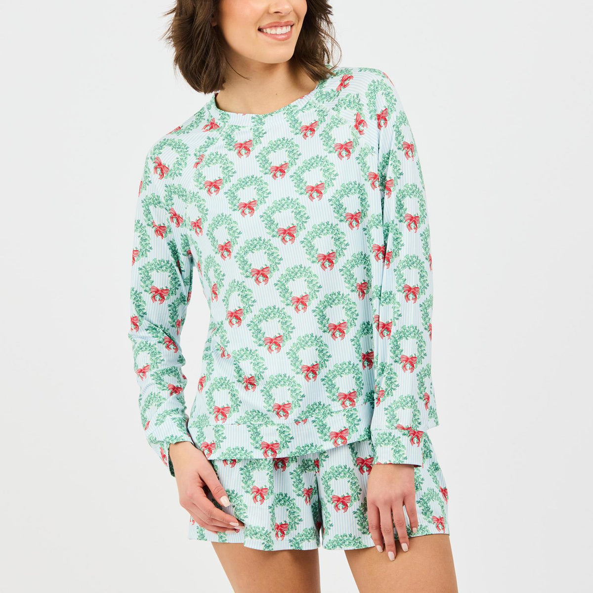 ANNIE WREATH & RIBBON LONG SLEEVE/SHORTS PAJAMA 2 PC. SET