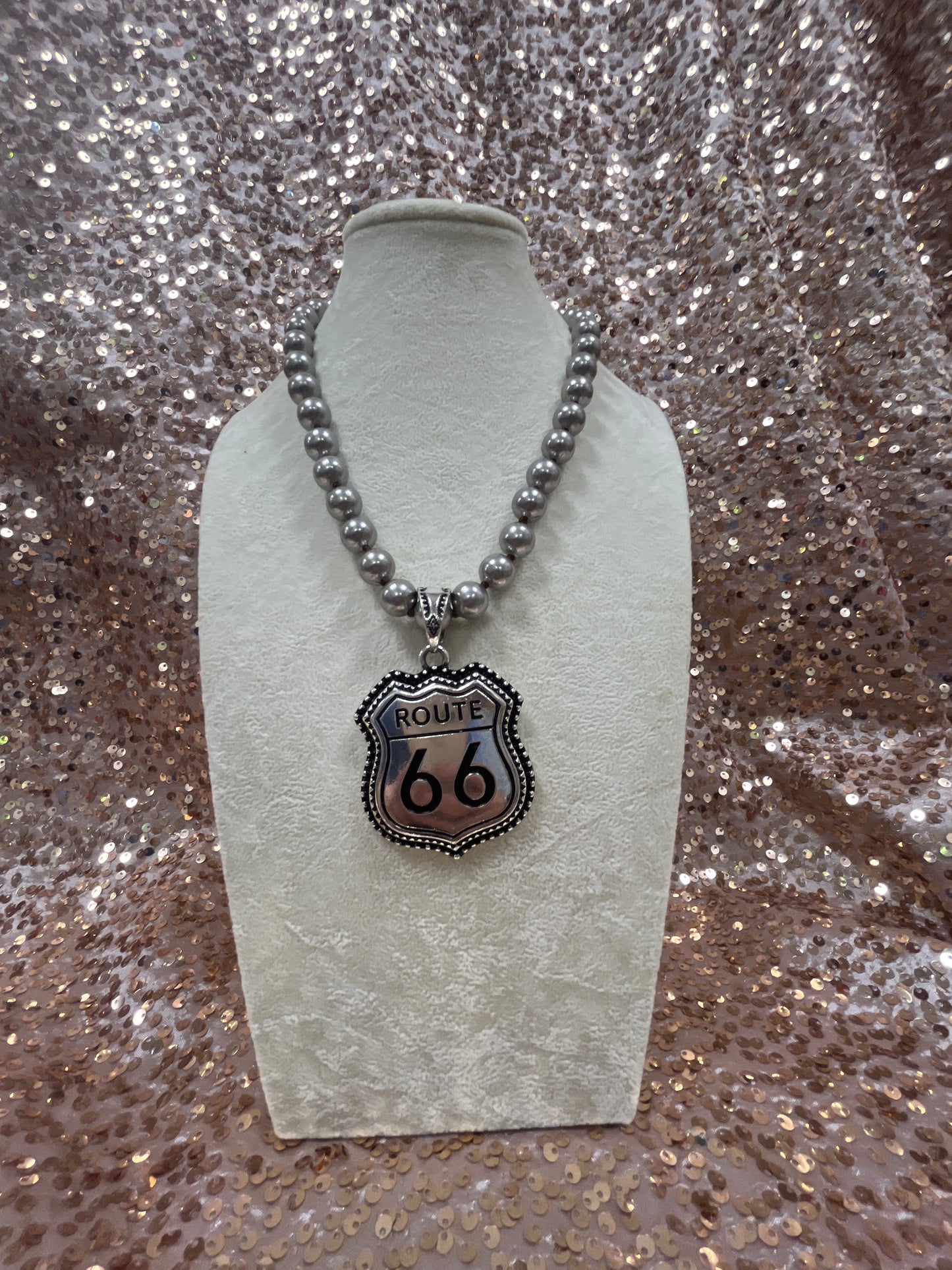 ROUTE 66 OVERSIZED BEADS STATEMENT NECKLACE