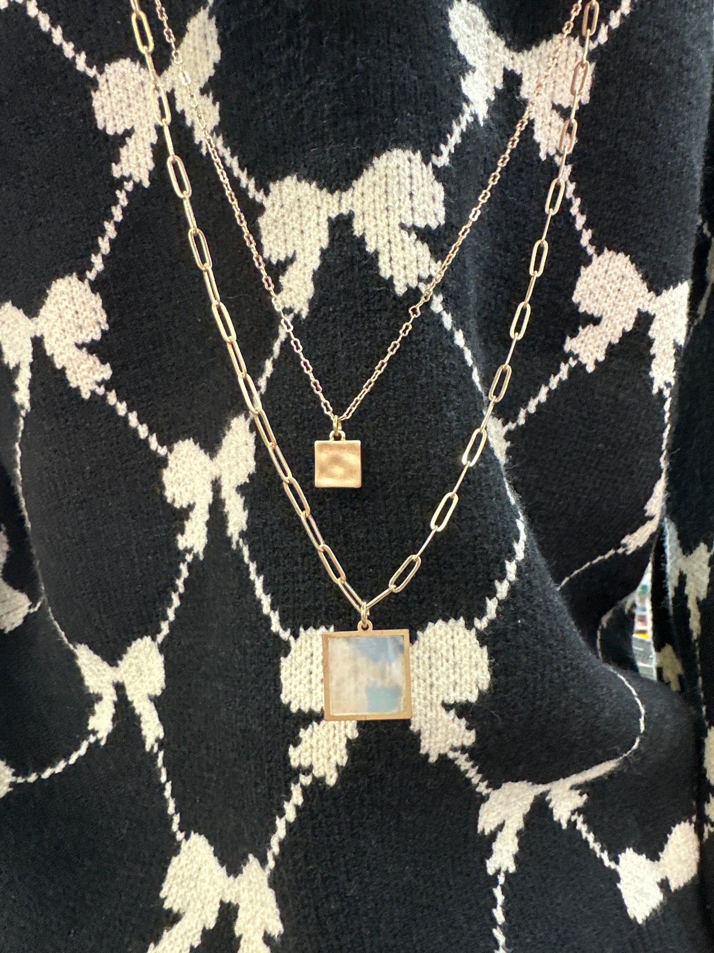 GOLD CHAIN W/ SEA GLASS NECKLACE