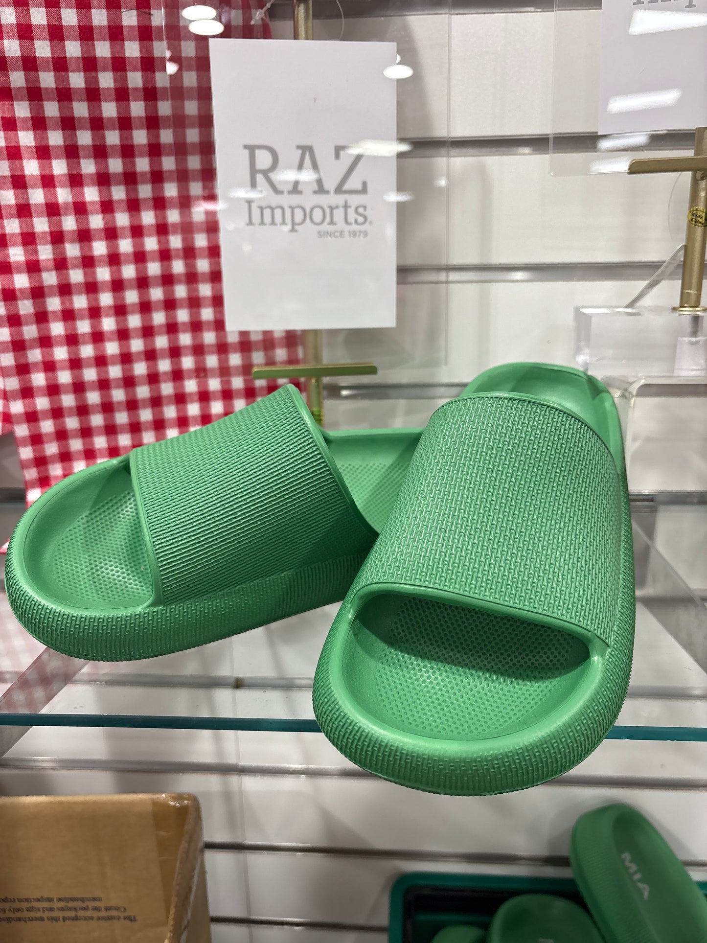MIA Slides - Green