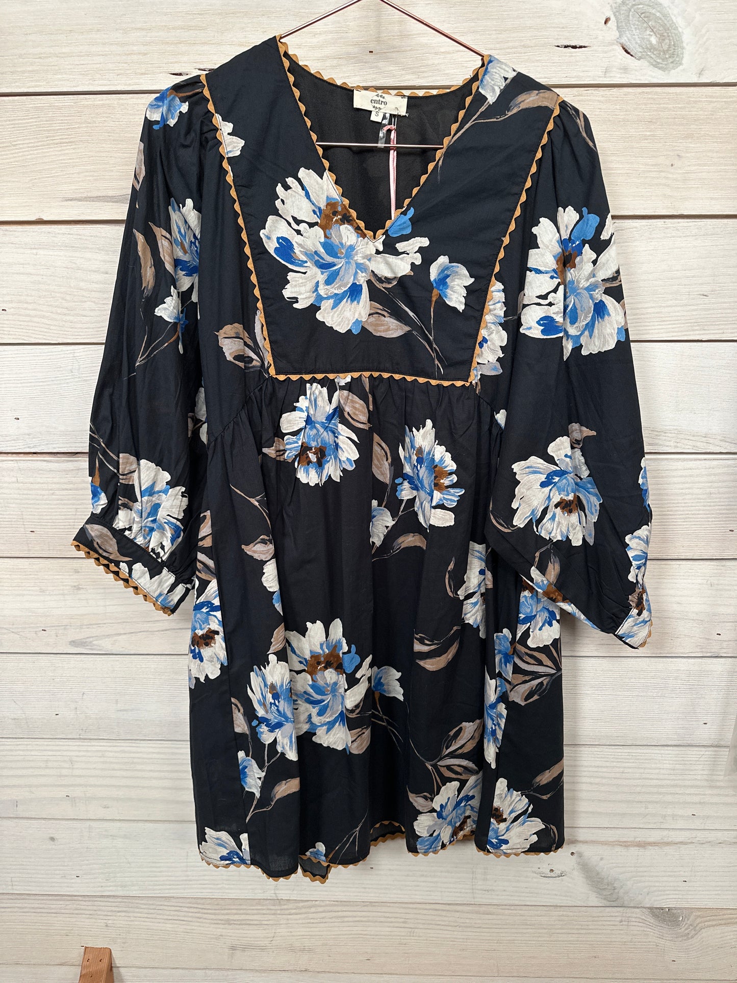 BLACK DRESS W/BLUE & GOLD FLORAL