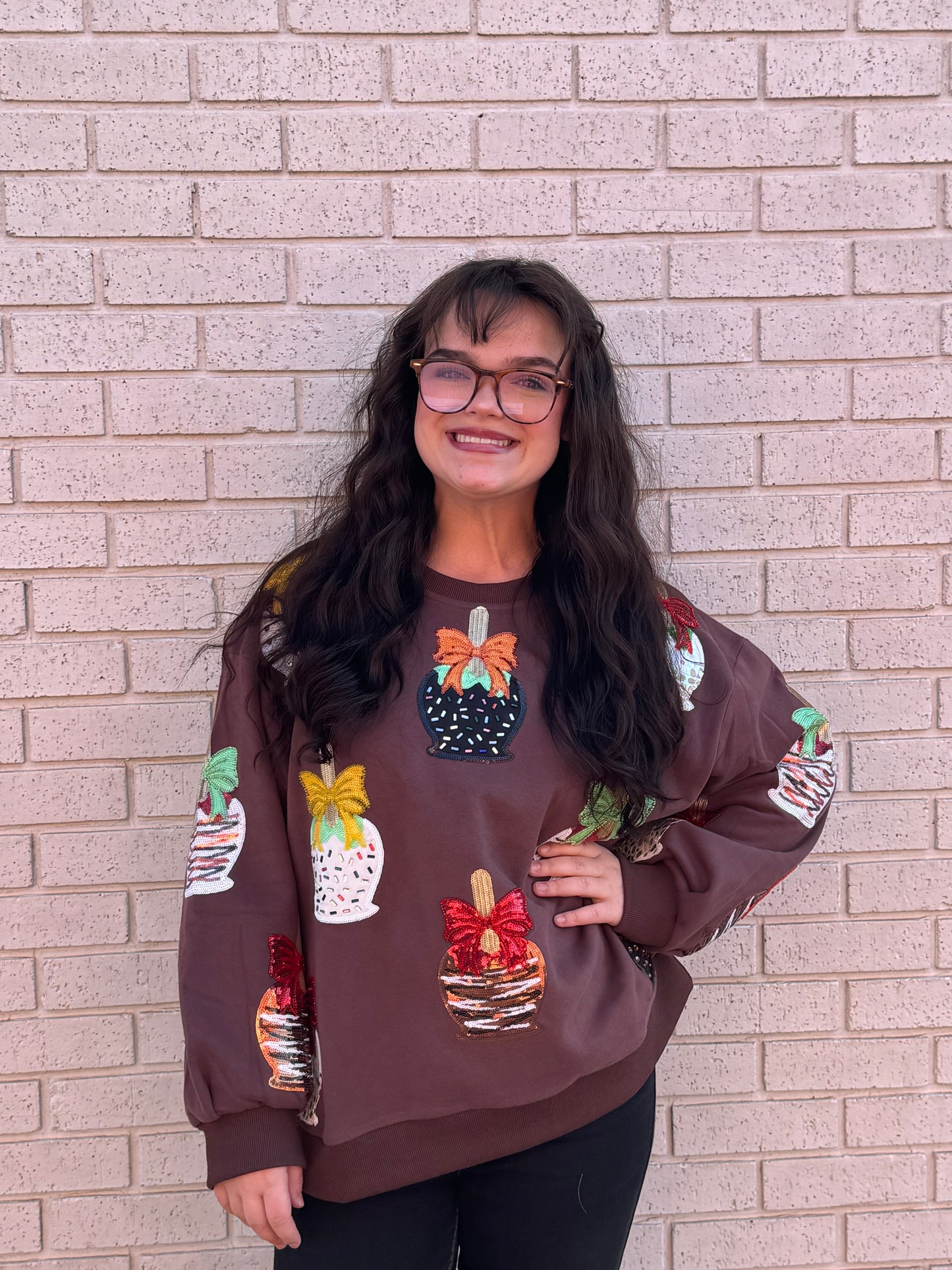 BROWN CANDY APPLE SWEATSHIRT