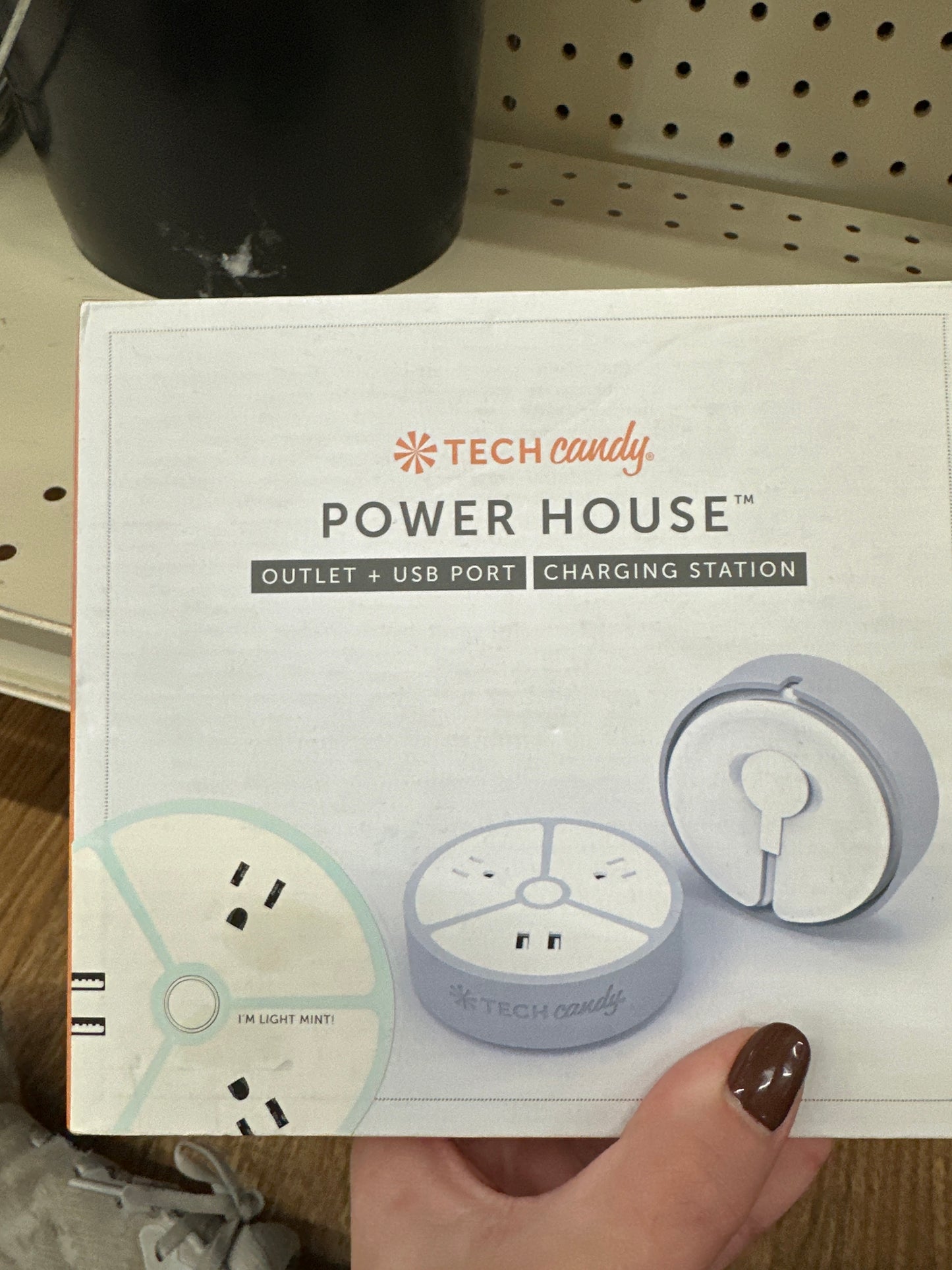 POWER HOUSE OUTLET & USB CHARGING STATION - WHITE/LIGHT MINT