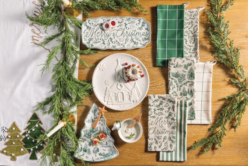 MERRY CHRISTMAS GREEN TOILE TRAY