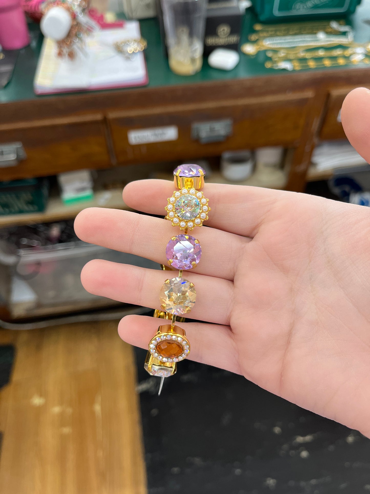 YG LG BRCLT - YELLOW & LVNDR FLOWERS/CLUSTERS