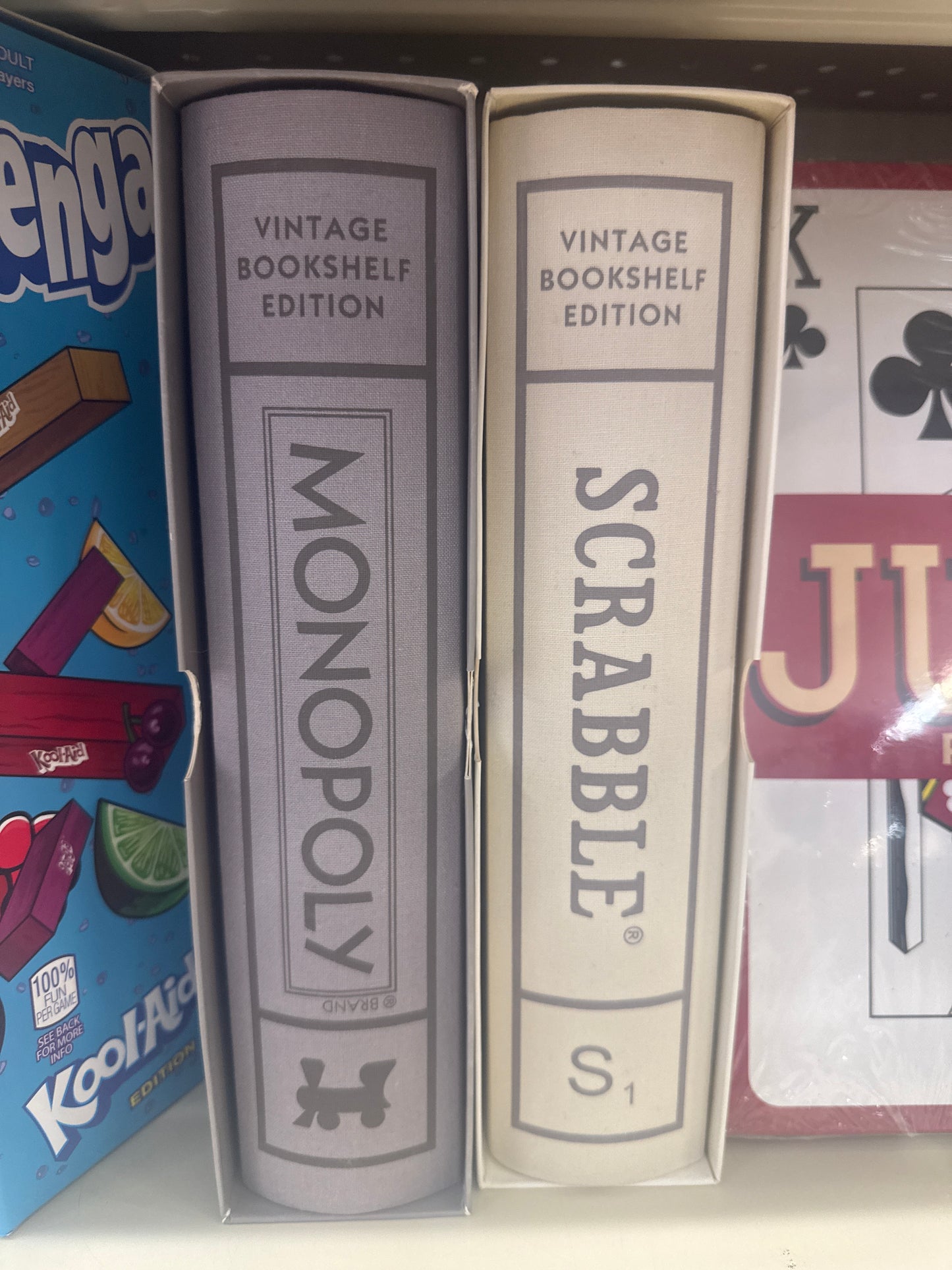 MONOPOLY VINTAGE BOOKSHELF EDTION