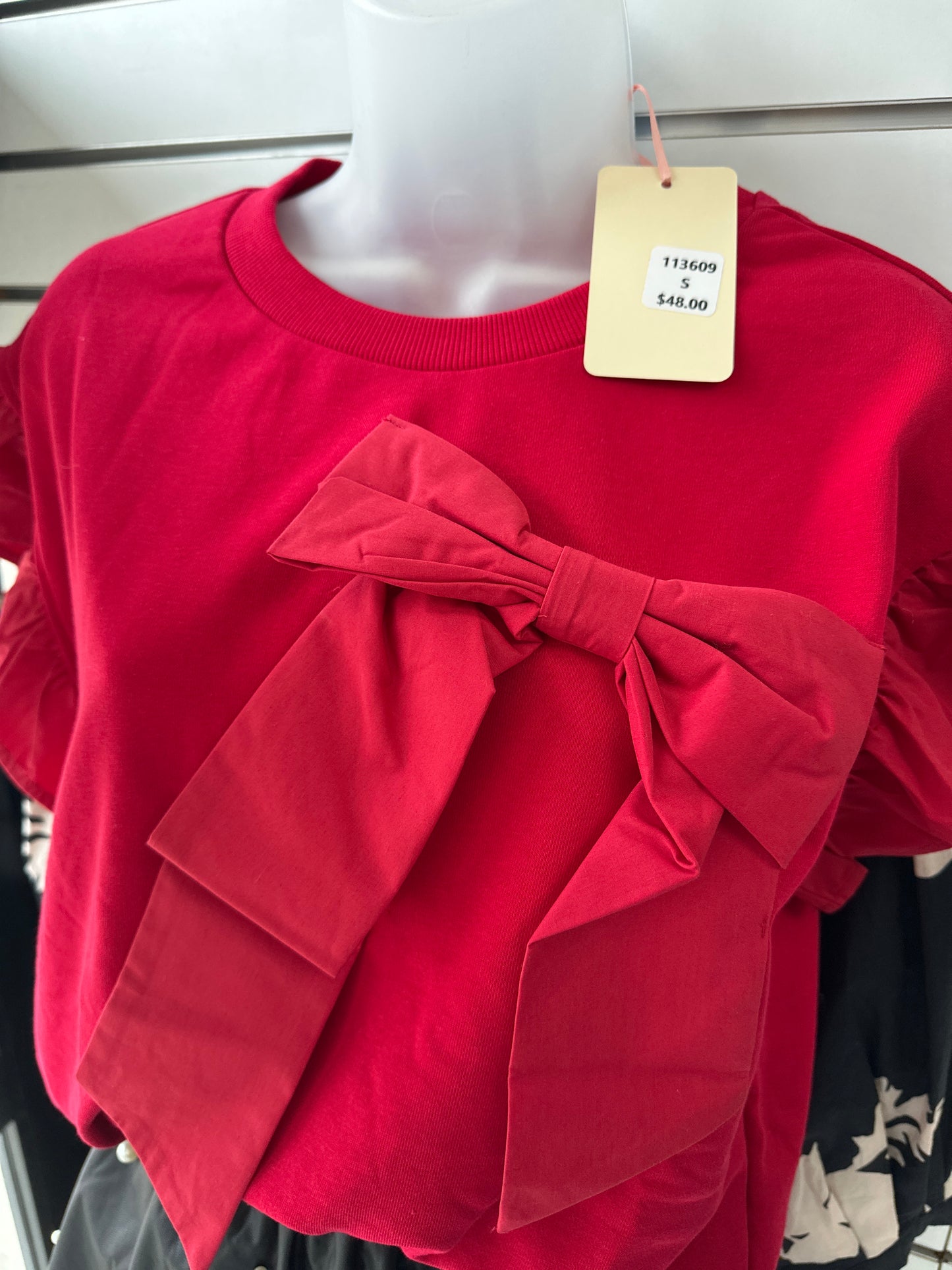 CONTRAST RIBBON RUFFLE SLEEVE TOP - RED