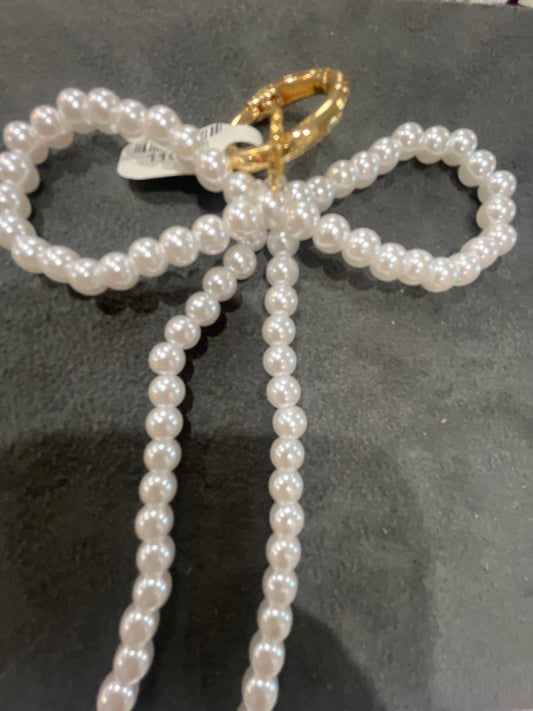 SIS KISS CHARLESTON PEARL BOW BAG CHARM