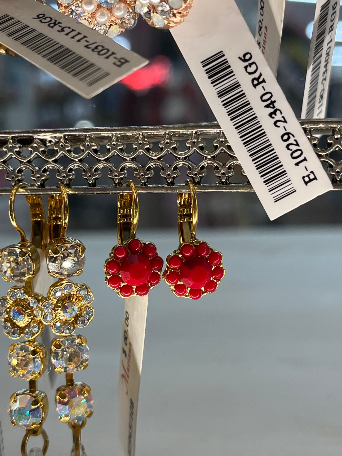 YG RED FLWR EARRINGS