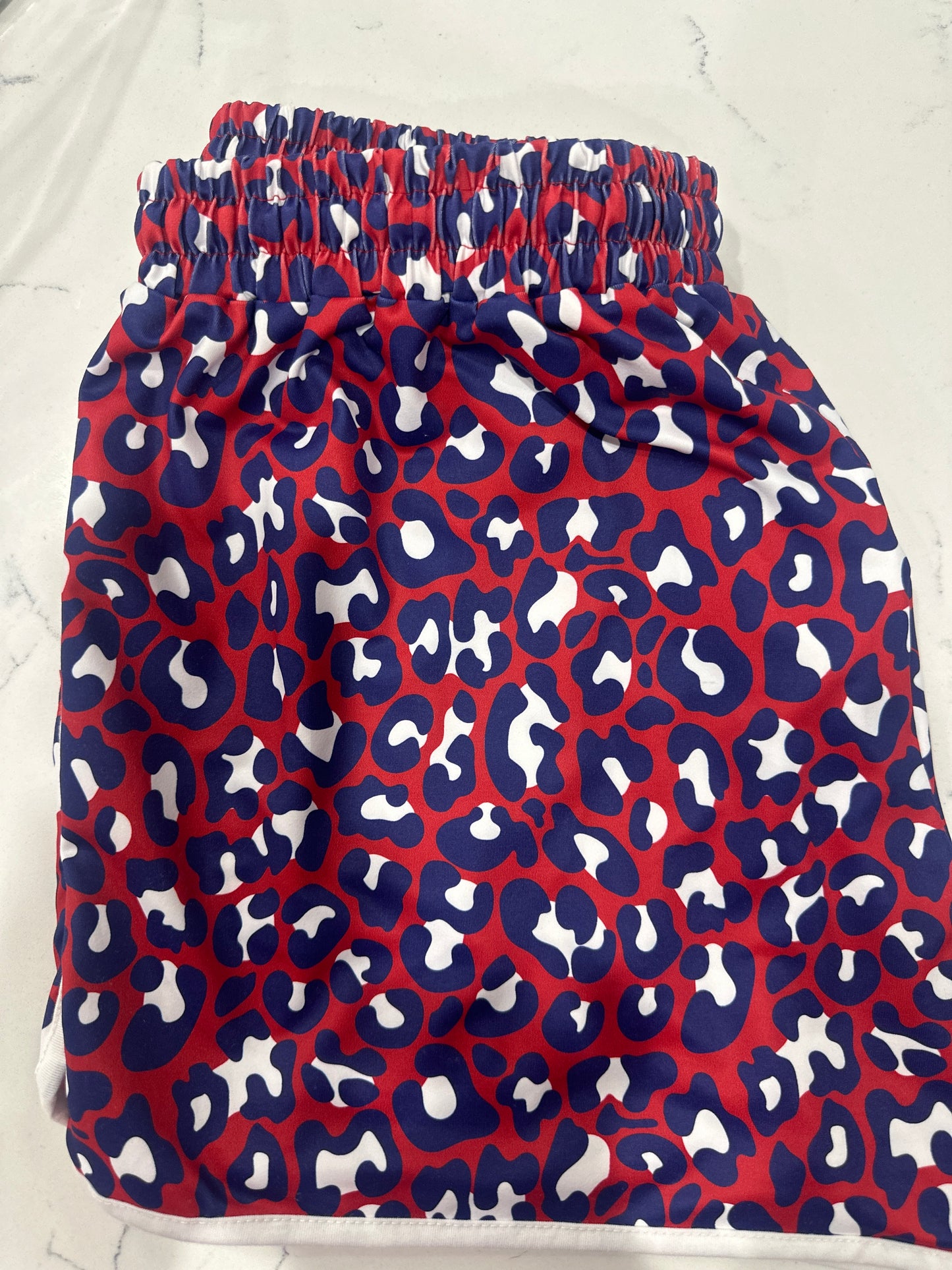 EVERYDAY SHORTS - PARTY IN THE USA