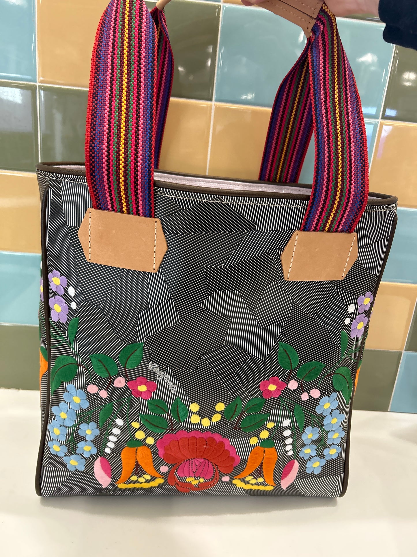 CLASSIC TOTE-DIANA