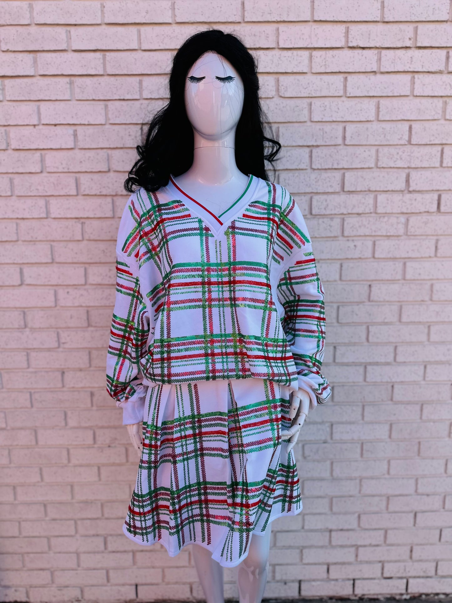 RED WHITE AND GREEN PLAID V-NECK SWEATSHIRT & SKORT SET