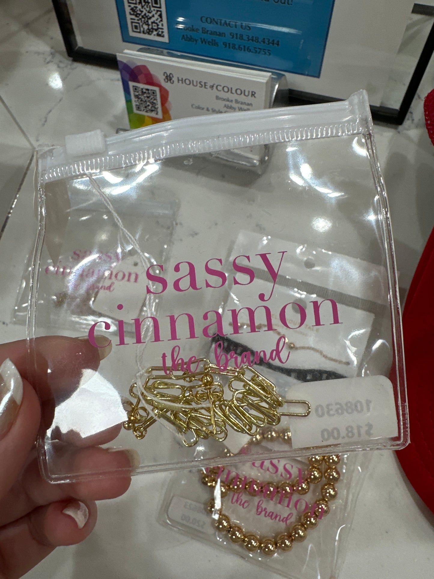 PAPER CLIP HAT CHAIN