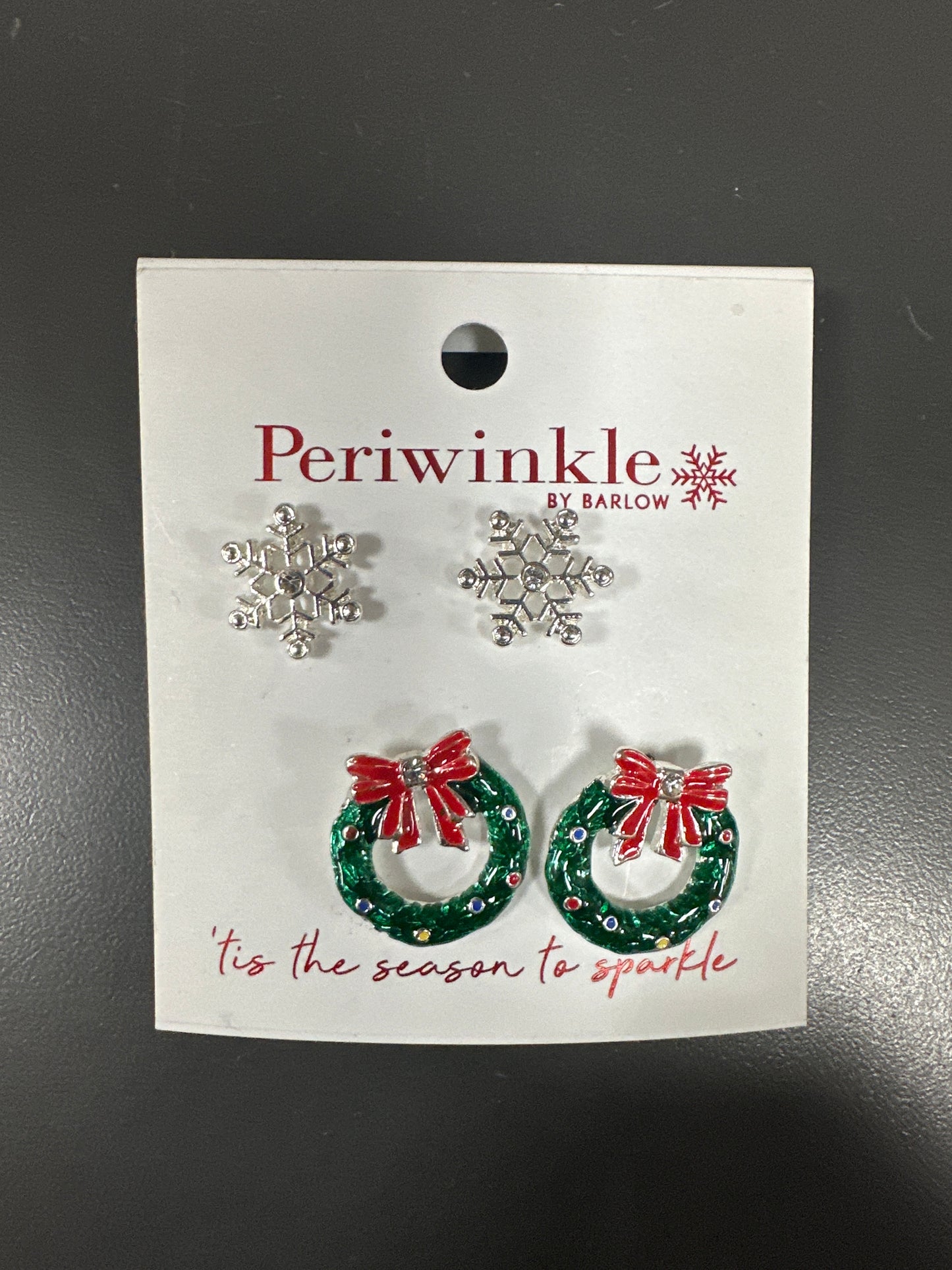 SET OF 2 STUD EARRINGS SILVER SNOWFLAKES/WREATHS