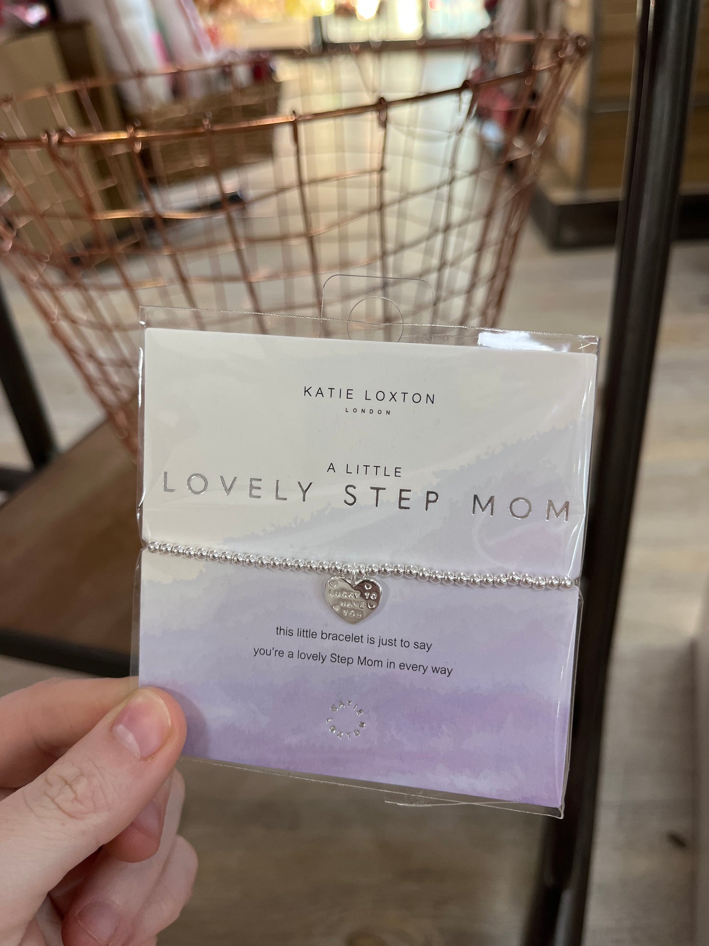 A LITTLE "LOVELY STEP MOM" BRACELET
