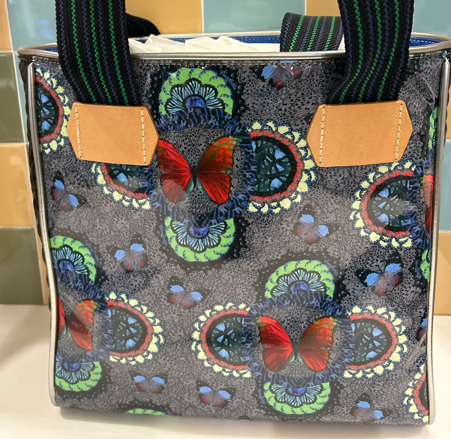 CLASSIC TOTE-JESSI