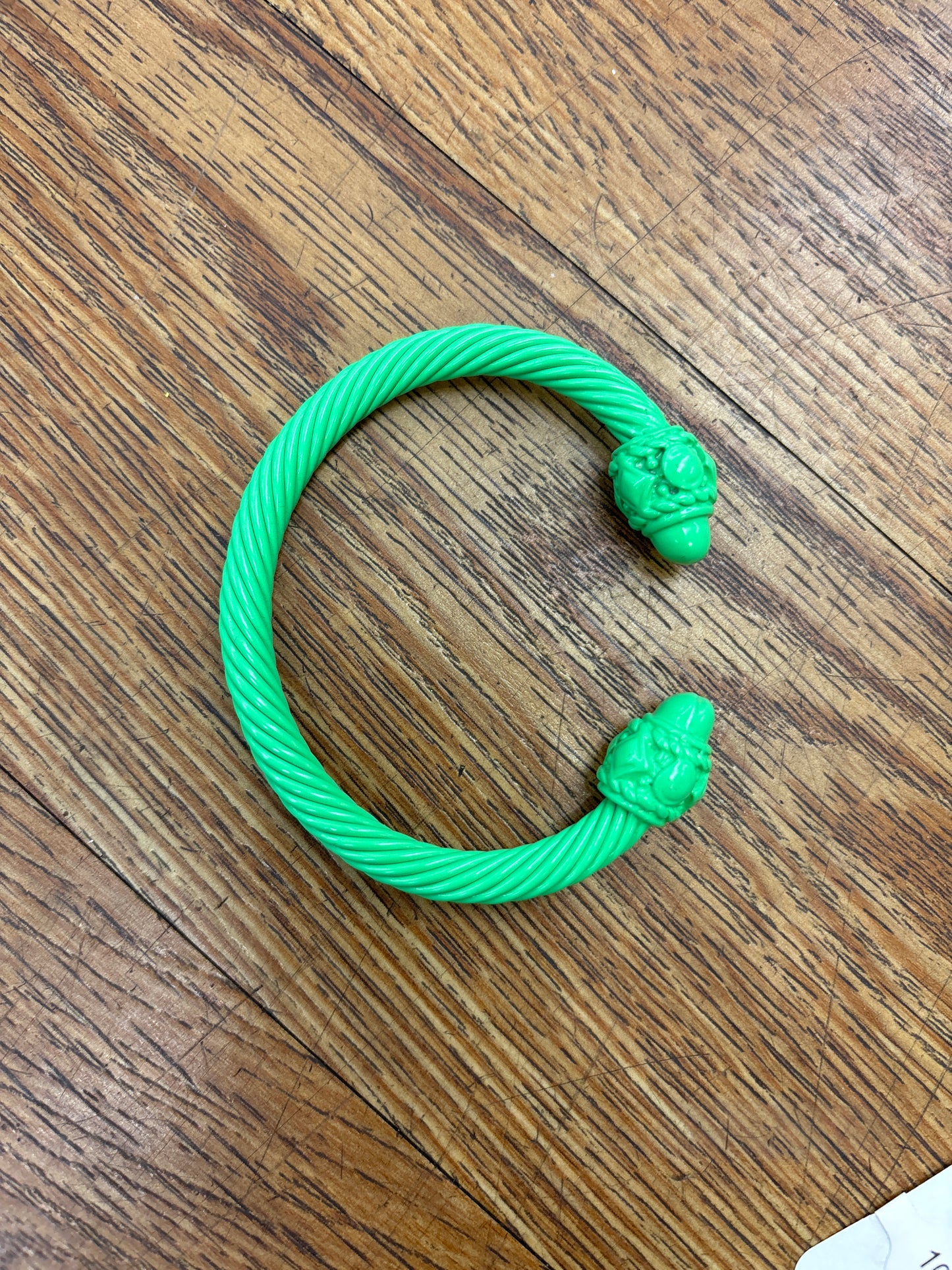 GREEN CABLE BRACELET