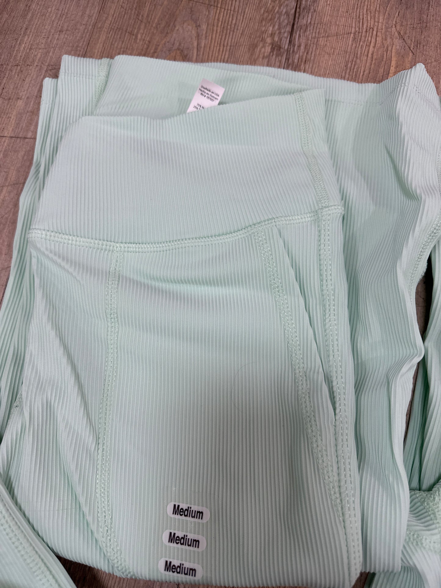 V-WAIST RIBBED FLARE LEGGINGS - MORNNG MINT