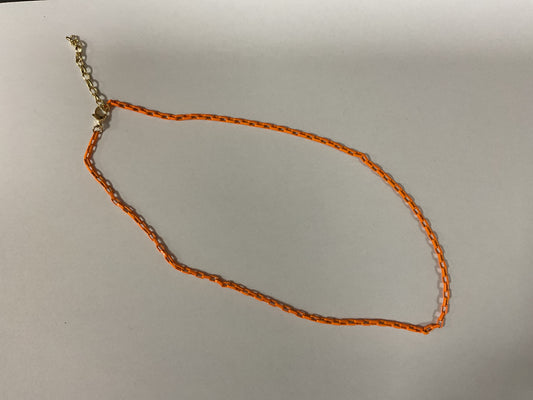 METAL COLORED SQUARE LINK NECKLACE