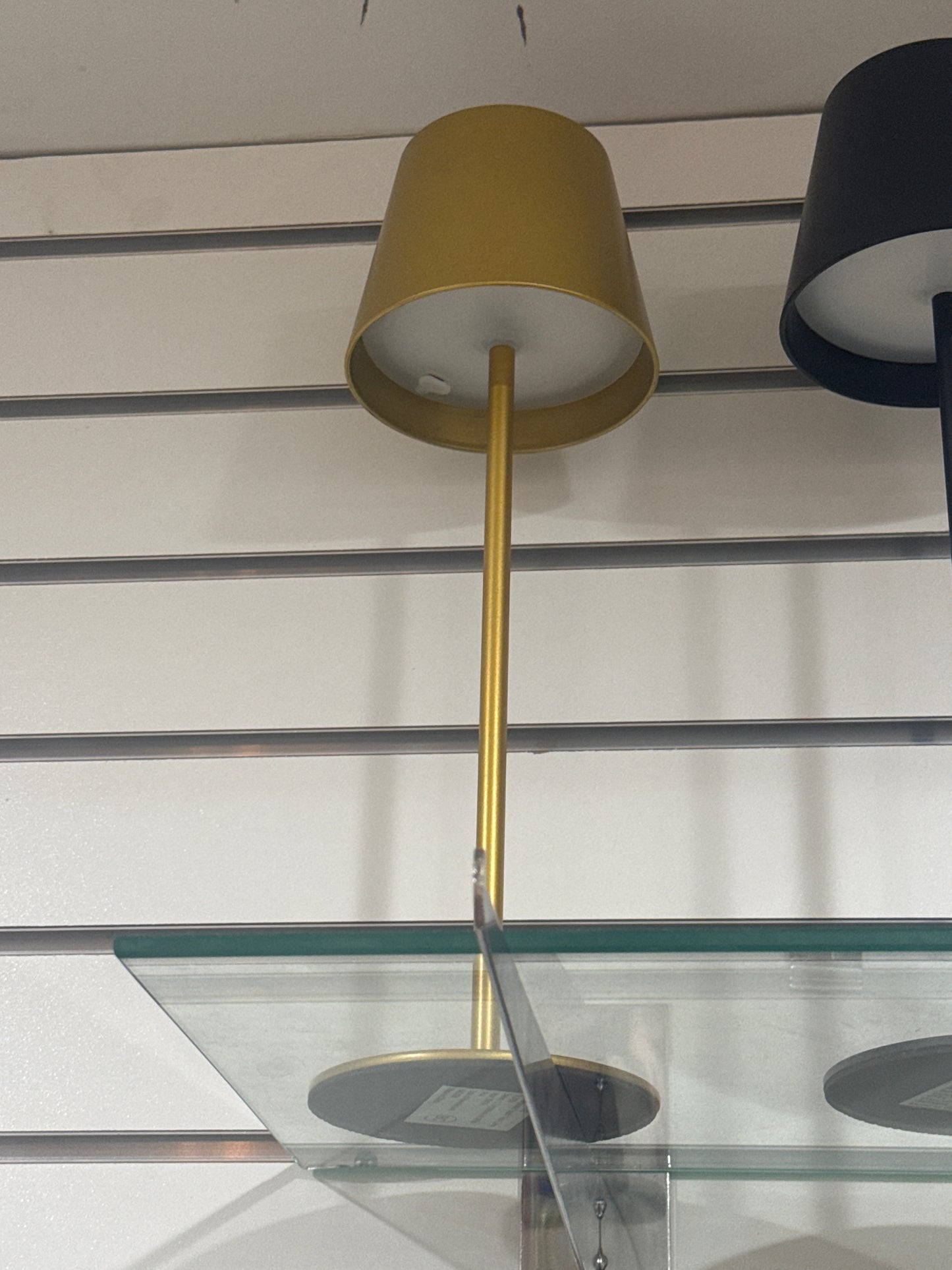 RECHARGEABLE TOUCH LAMP - BRASS