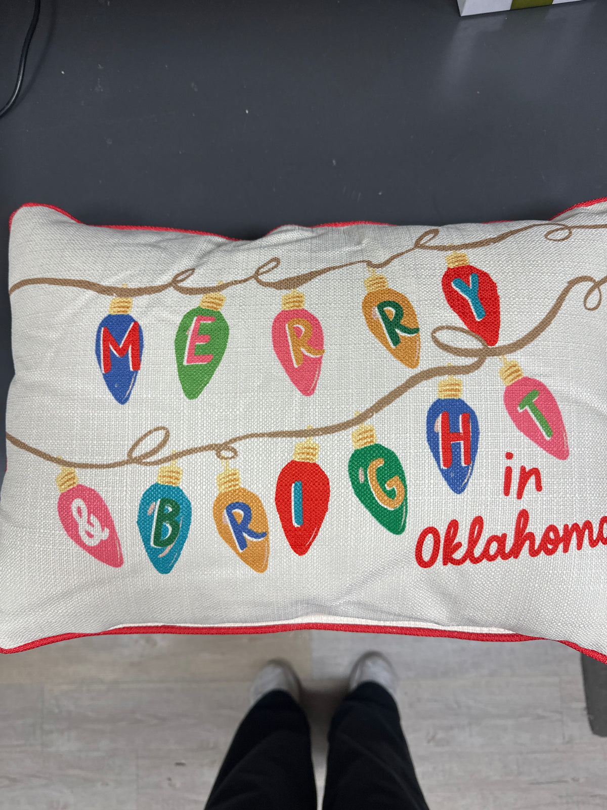 MERRY & BRIGHT IN OKLAHOMA CHRISTMAS LIGHTS PILLOW RED PIPING