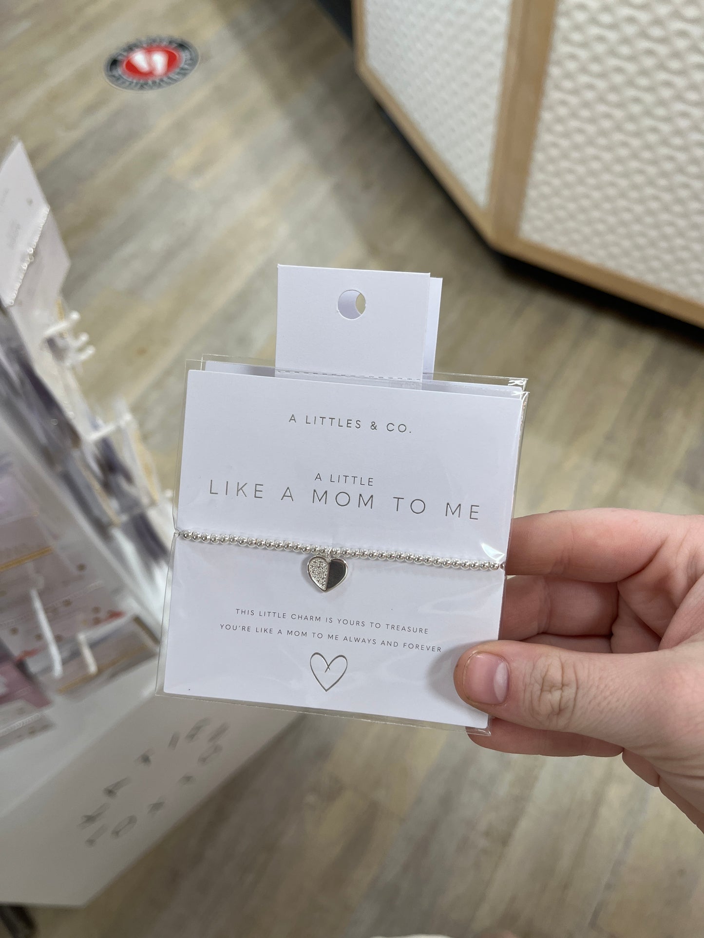 A LITTLE BRACELET - LIKE A MOM TO ME