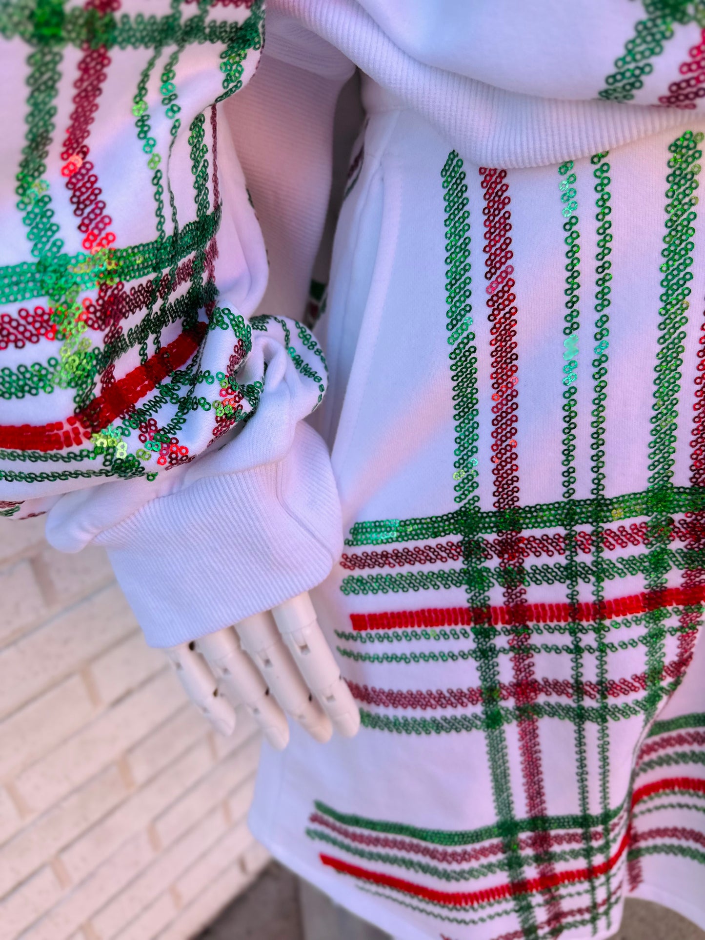 RED WHITE AND GREEN PLAID V-NECK SWEATSHIRT & SKORT SET