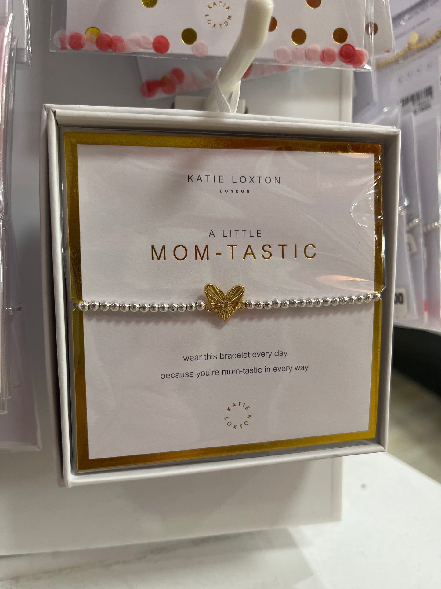 A LITTLE "MOMTASTIC" BRACELET