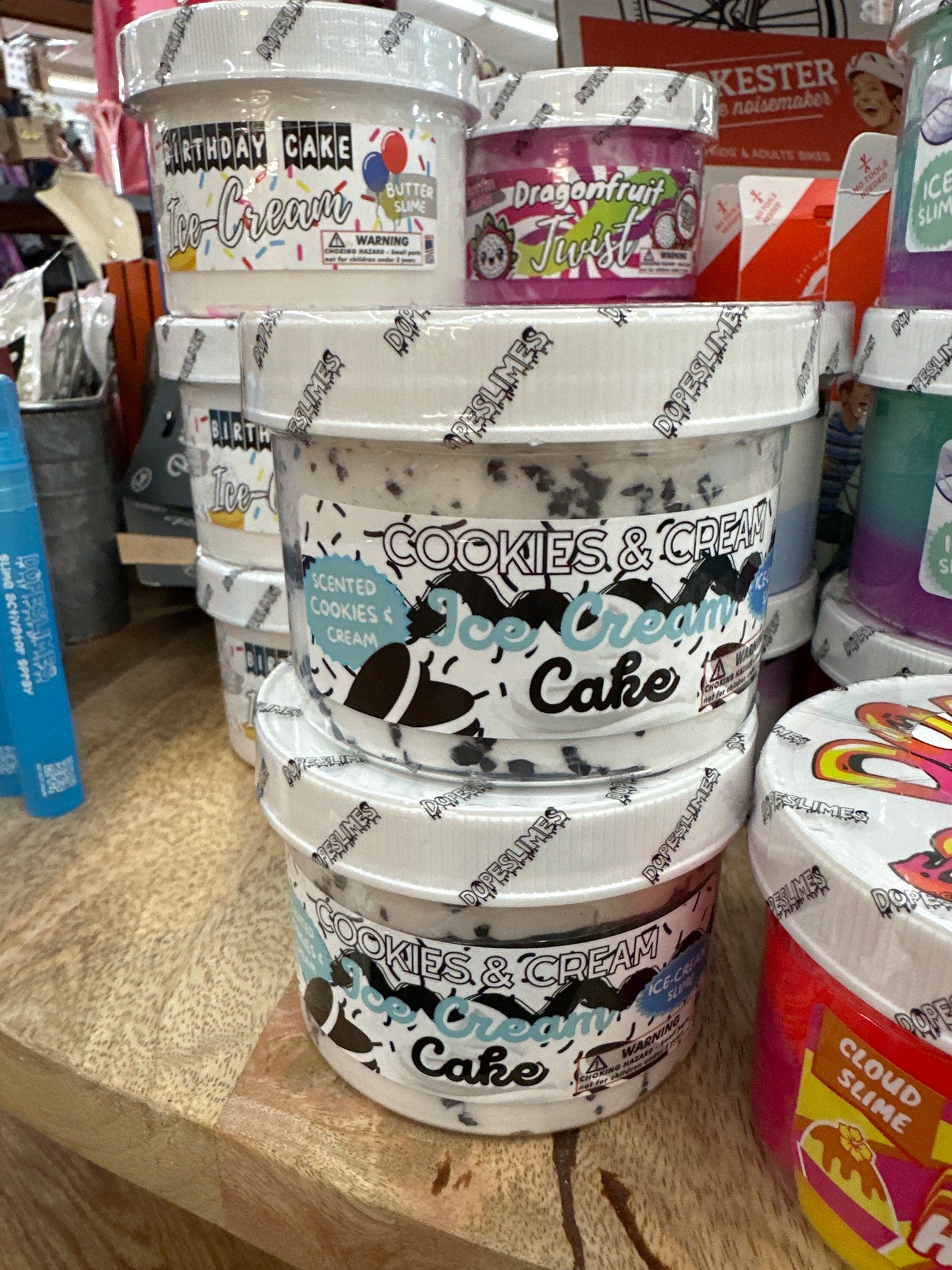 DOPE SLIMES - COOKIES & CREAM ICE CREAM CAKE