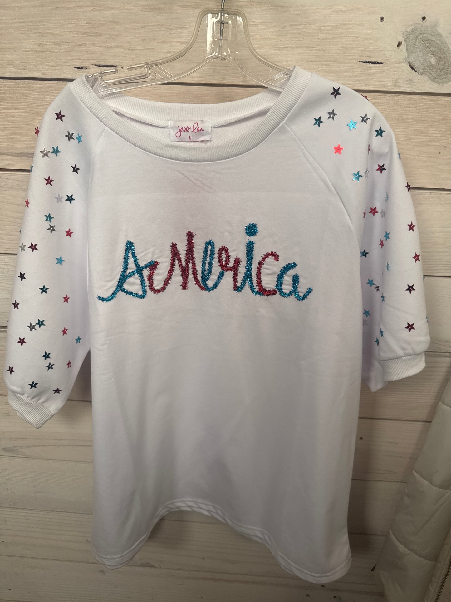 WHITE AMERICA TINSEL SCRIPT & STAR SEQUIN TEE