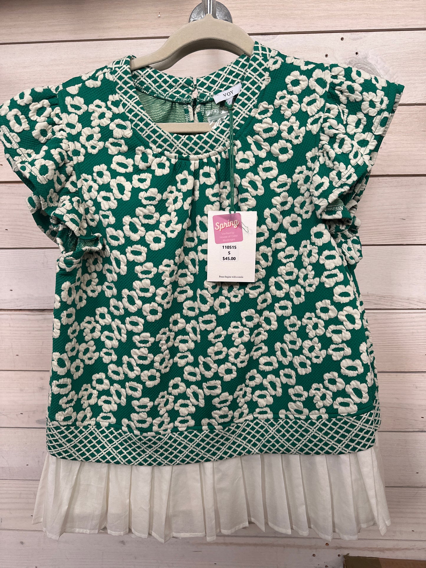 GREEN BLOUSE W WHITE FLORAL DETAIL