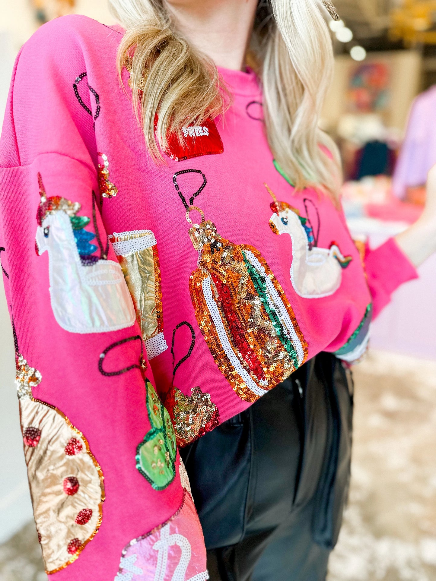 Queen of Sparkles Pink Scatter Christmas Icon Ornament Sweatshirt & Shorts Set