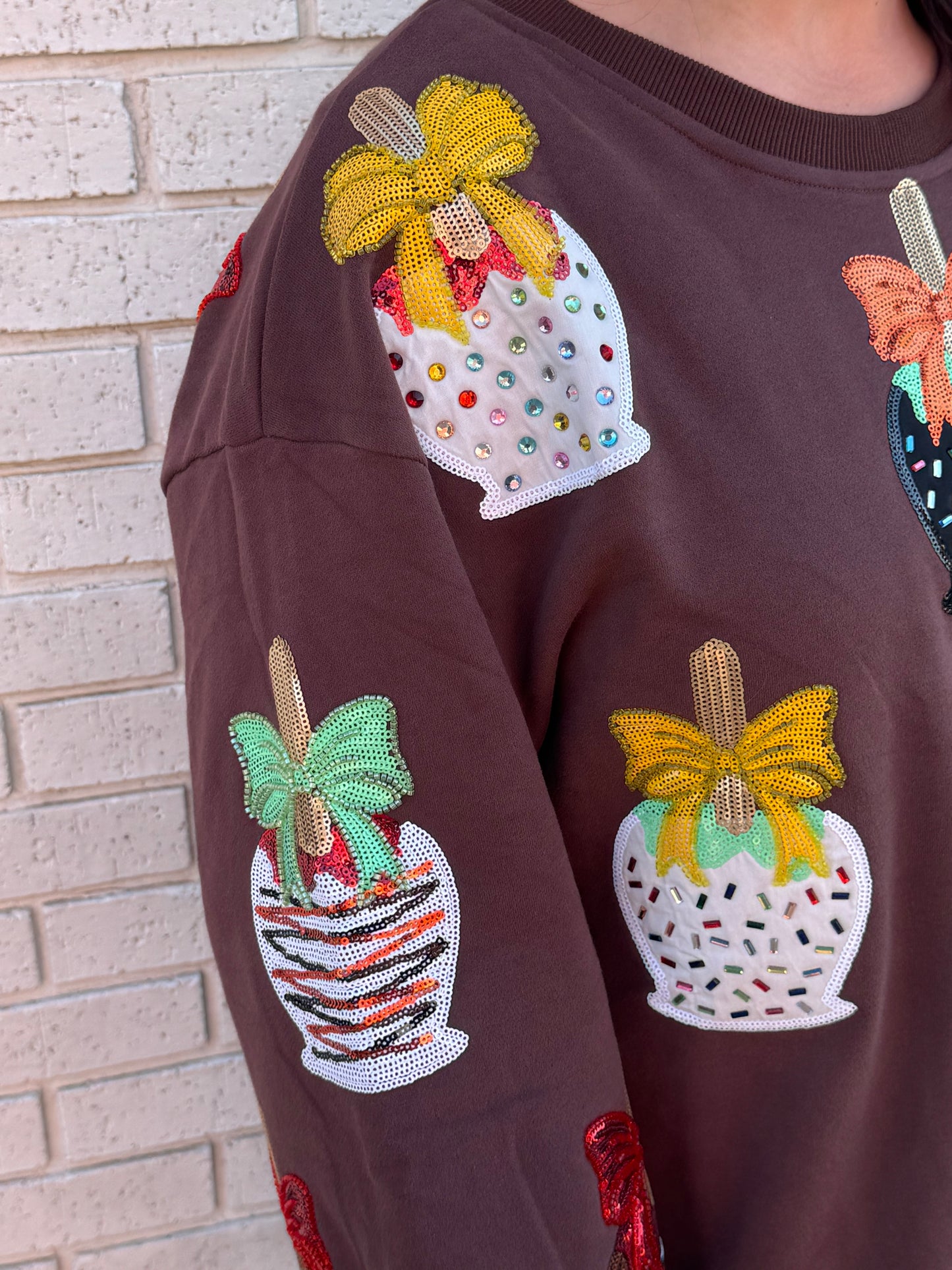 BROWN CANDY APPLE SWEATSHIRT