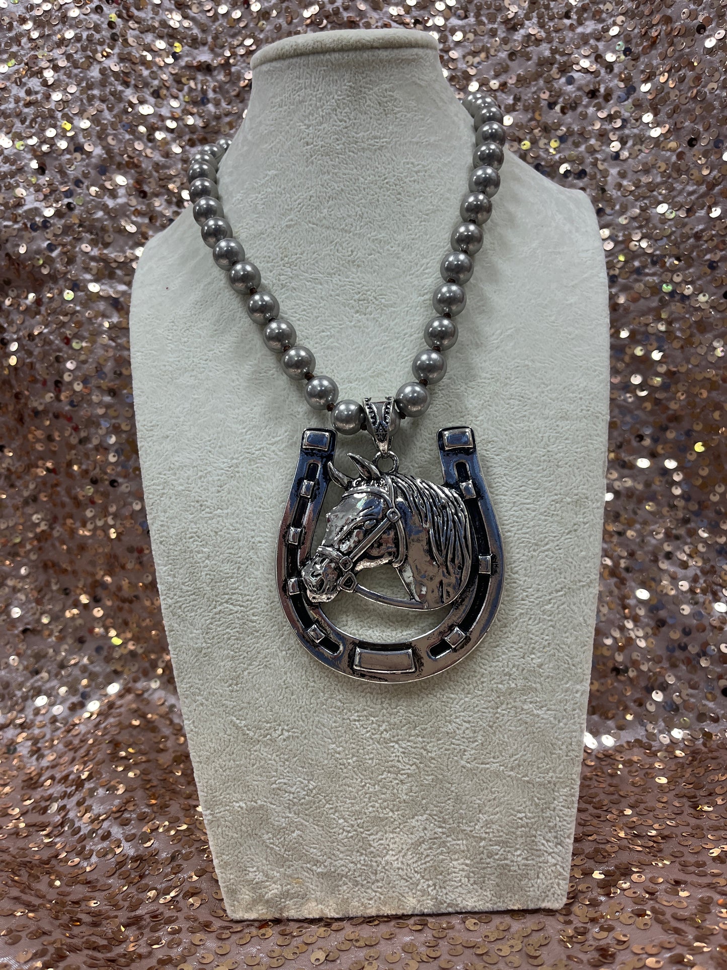 HORSESHOE W/HORSE HEAD OVERSIZED BEADS STATEMENT NECKLACE