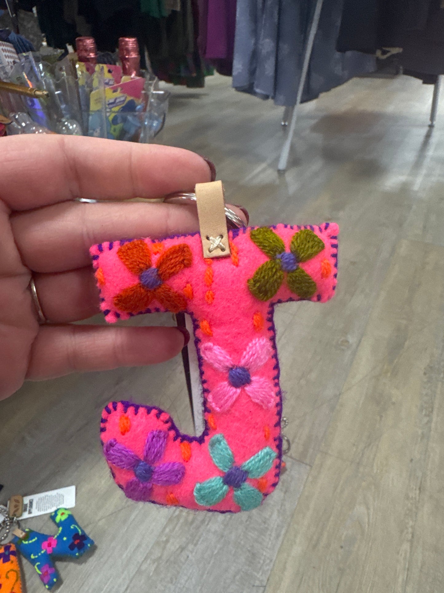 FELT CHARM - J