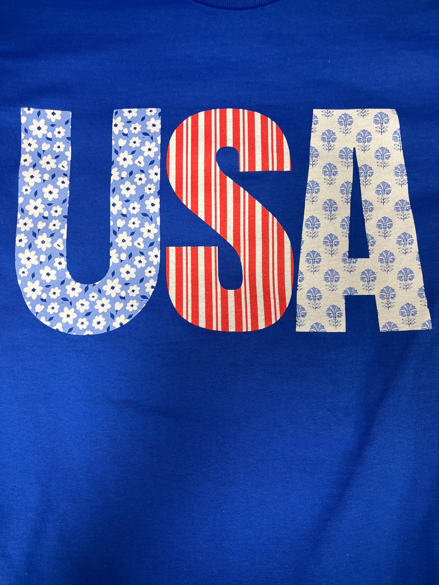 ROYAL BLUE HAPPY BIRTHDAY STATUE OF LIBERTY TEE