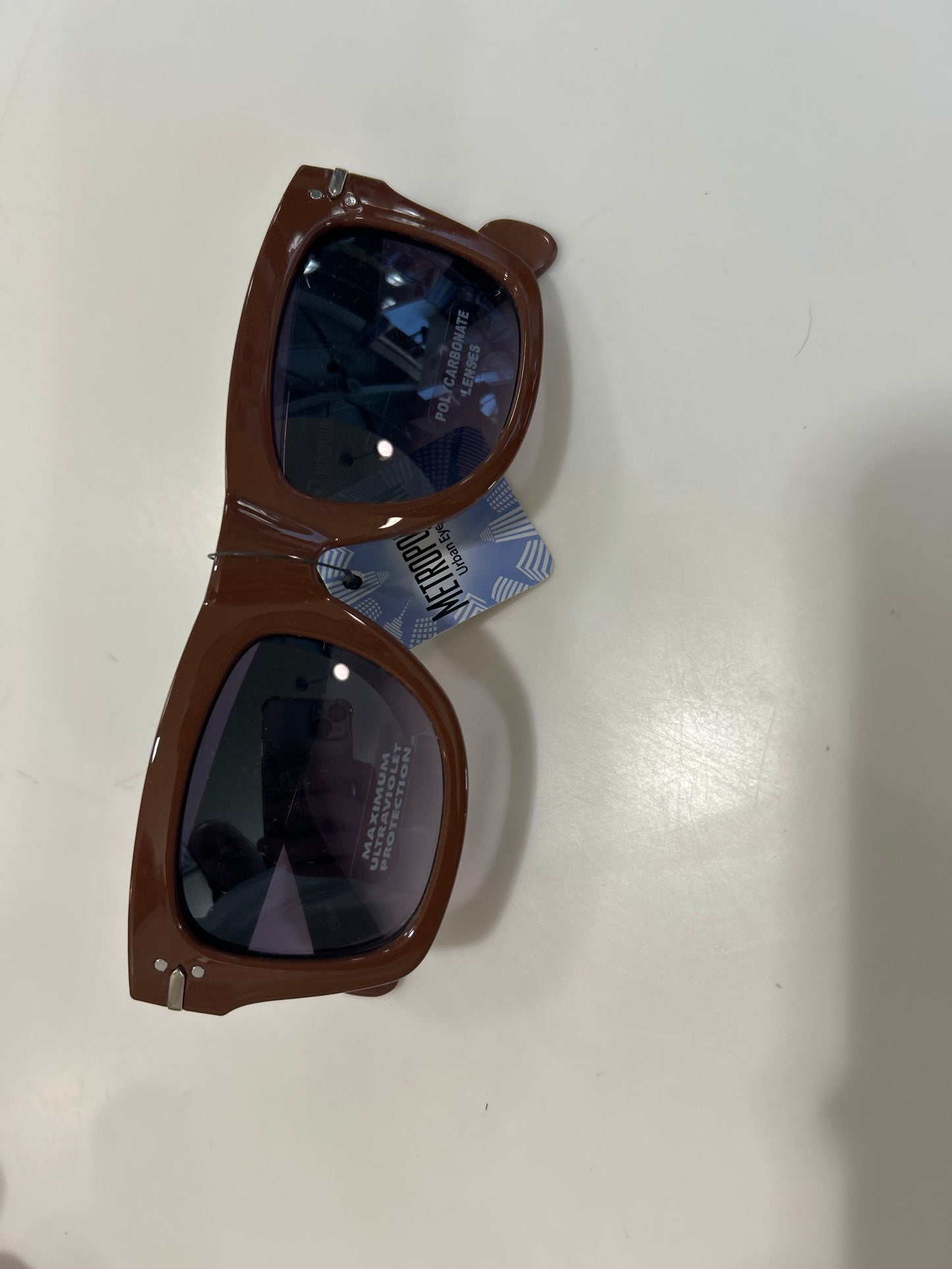SUNGLASSES