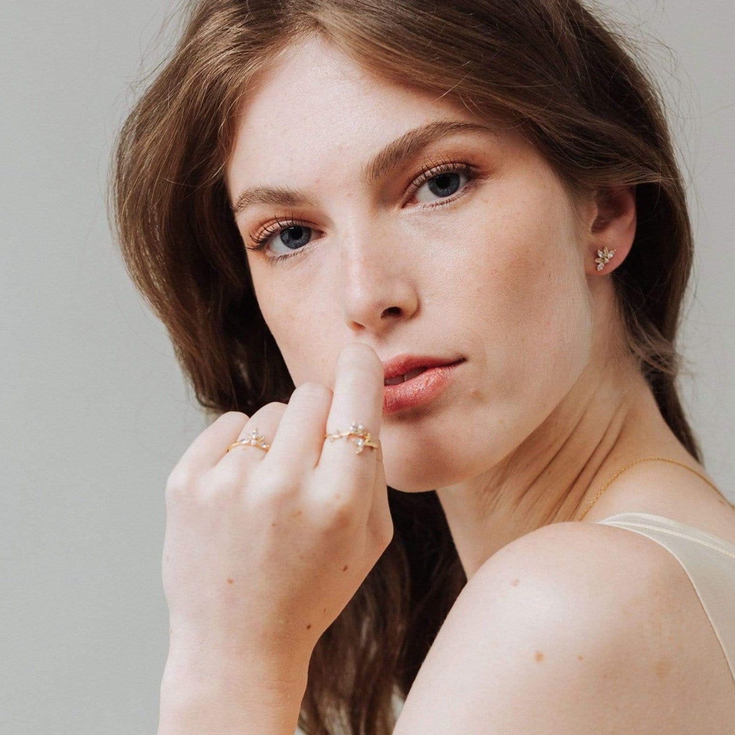 HARLOWE STUD EARRINGS - GOLD