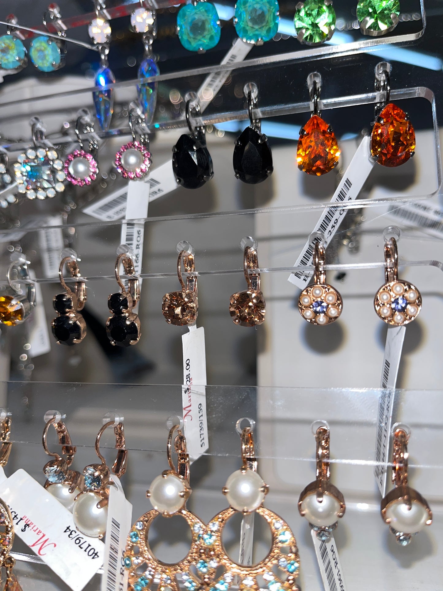 RG BROWN HANGING STUDS