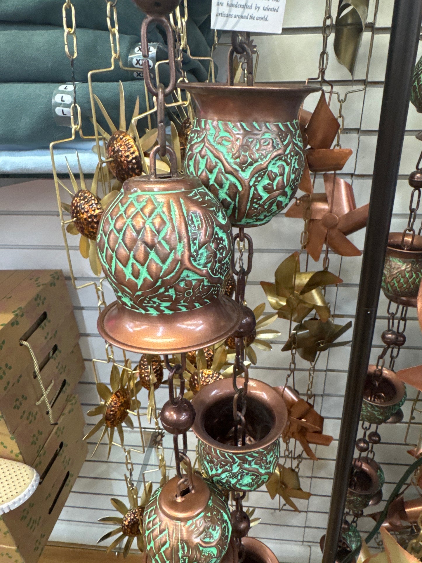 RAIN CHAIN - PATINA POT