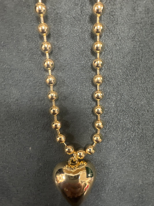 CHUNKY GOLD BEAD NECKLACE W/PUFFY HEART