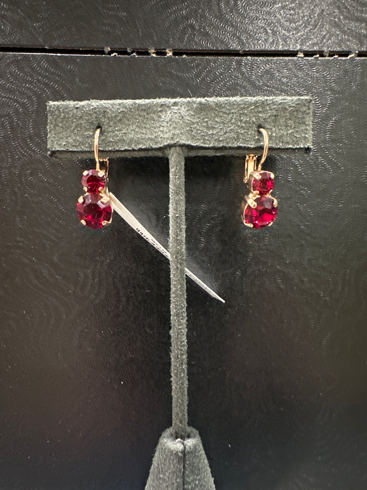 MARIANA EARRINGS - RG - 2
RED STONES