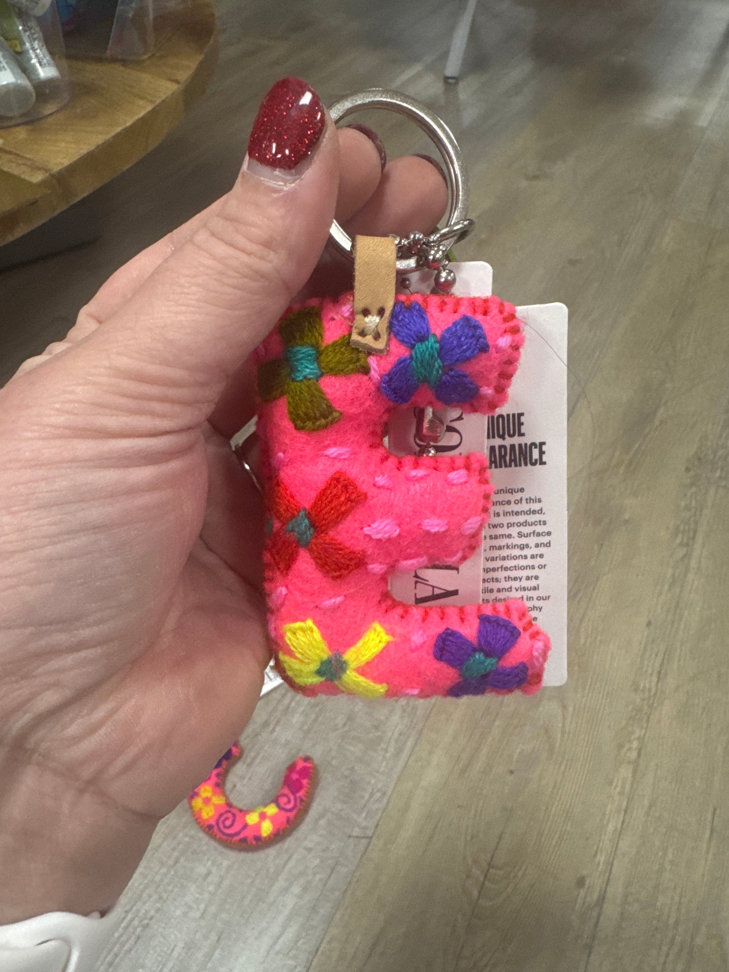 FELT CHARM - E