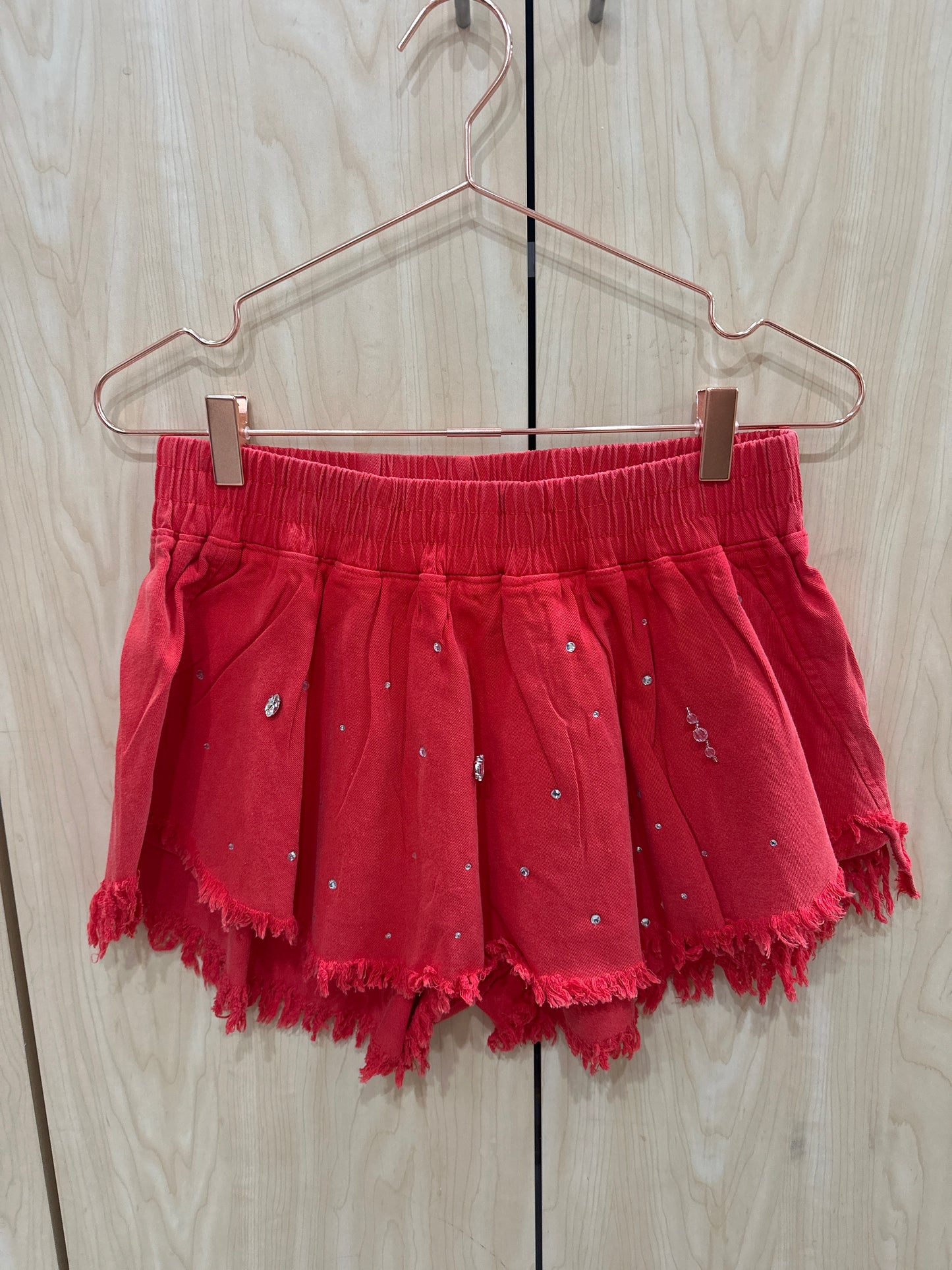 RED SHORTS W/RHINESTONES