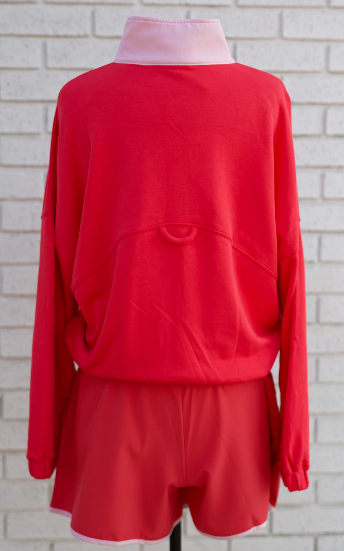 PULLOVER & SHORT 2 PC. SET