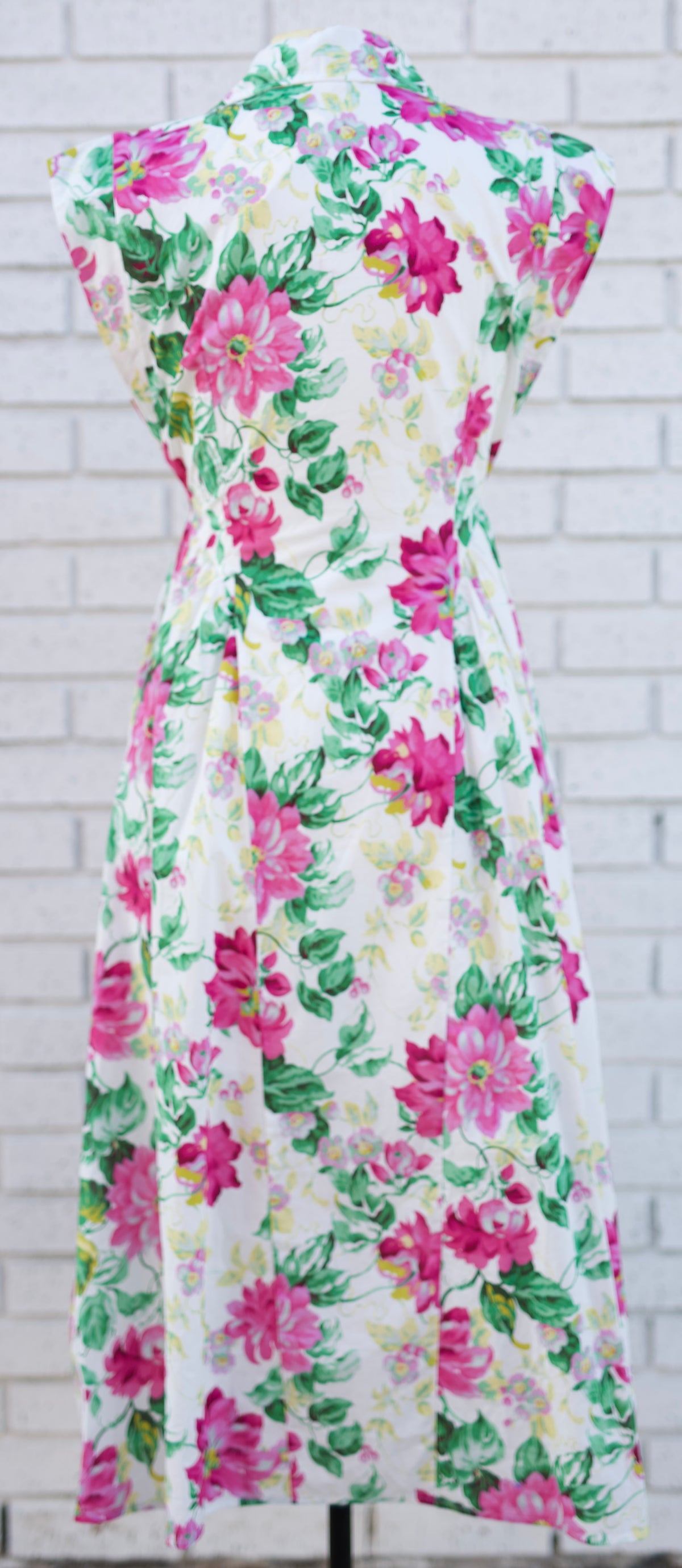 FLORAL CAP SLEEVE MIDI DRESS WITH PLEATED WAIST - CREAM