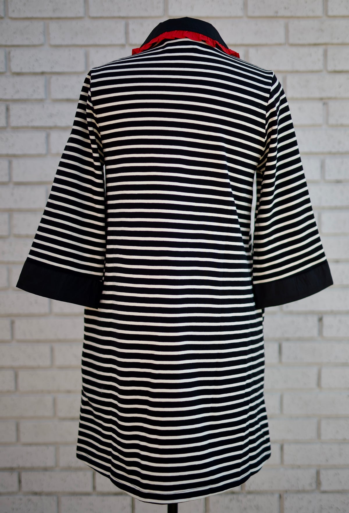 BLACK STRIPE 3/4 SLEEVE SHIFT DRESS WITH RED RUFFLE ACCENT