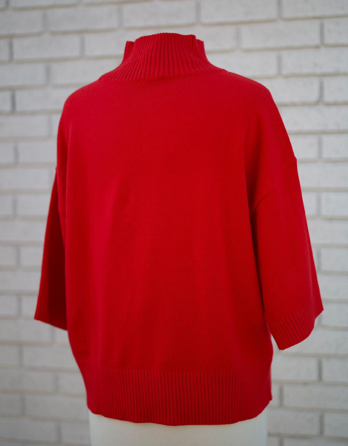 RED 3/4 SLEEVE MOCK TURTLENECK SWATER TOP