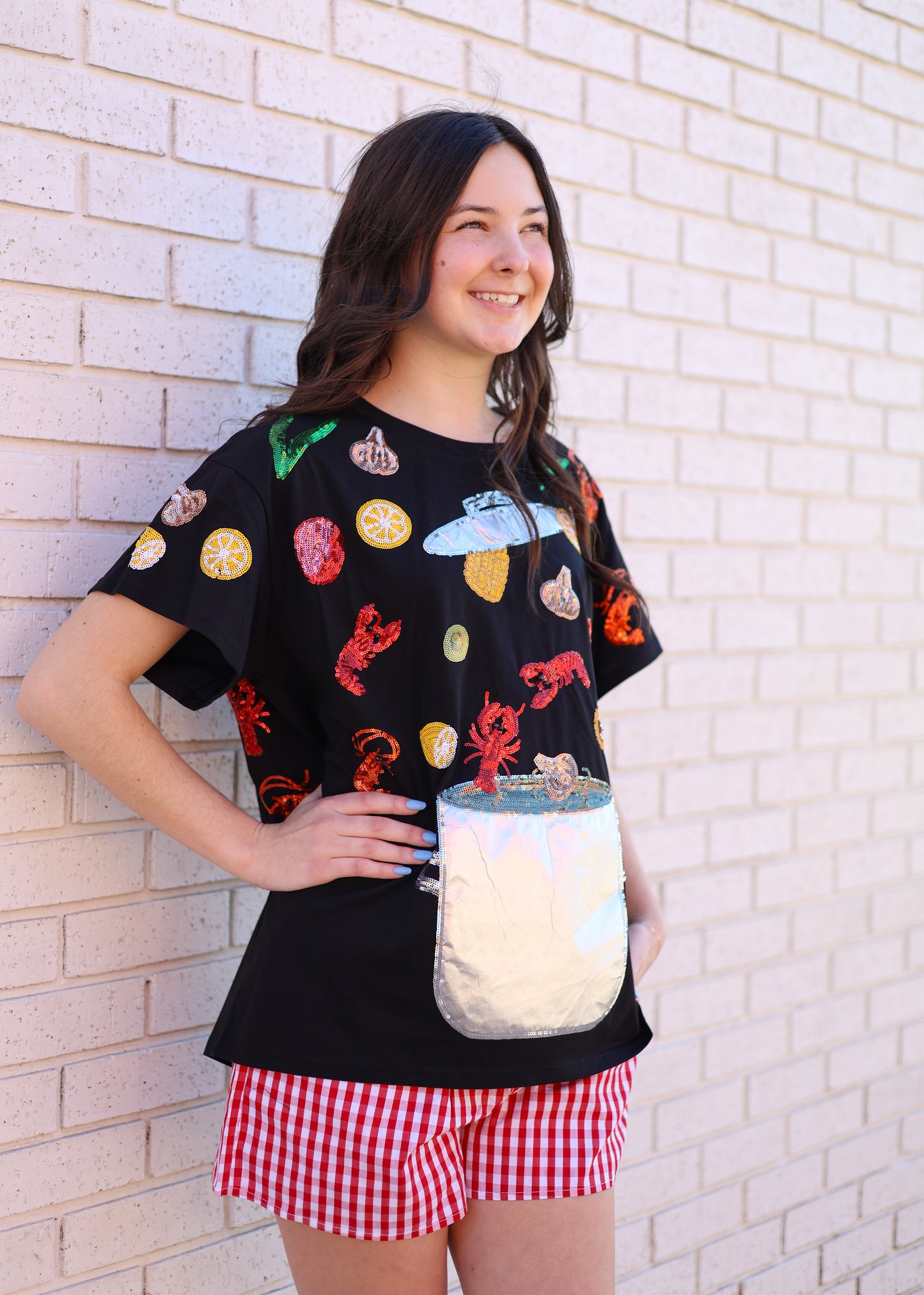 BLACK CRAWFISH POT TEE
